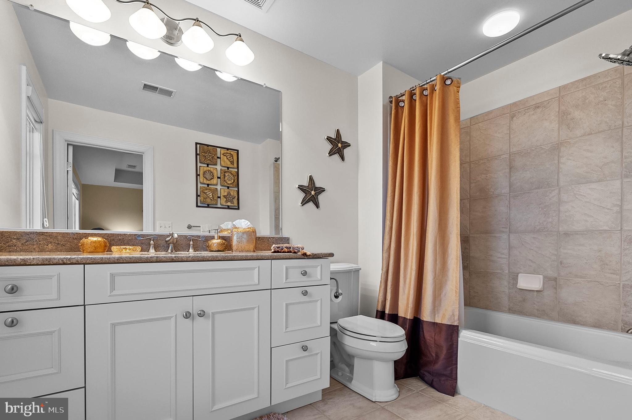 NARROWS POINTE - Residential