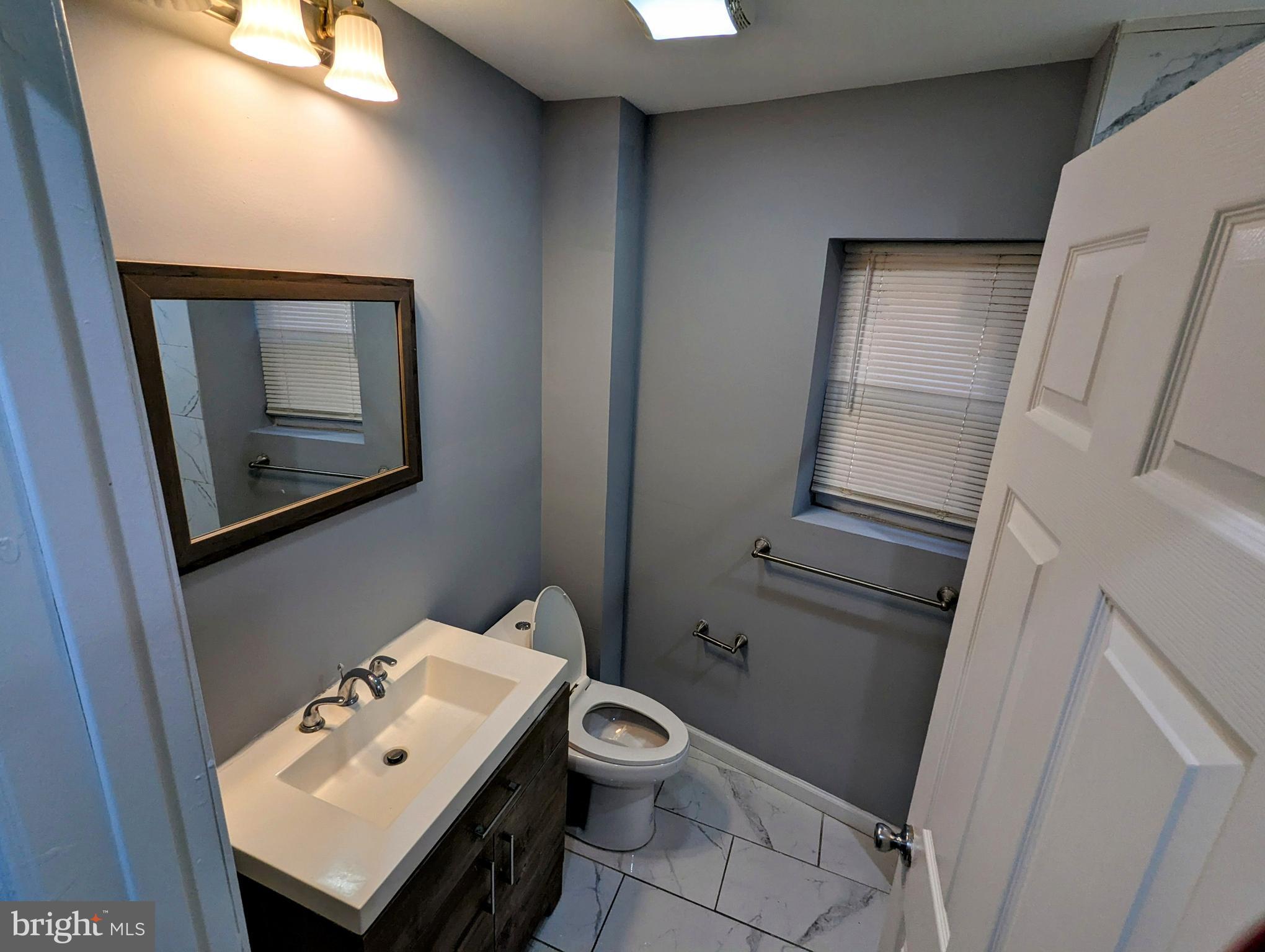 MIDTOWN EDMONDSON - Residential Lease