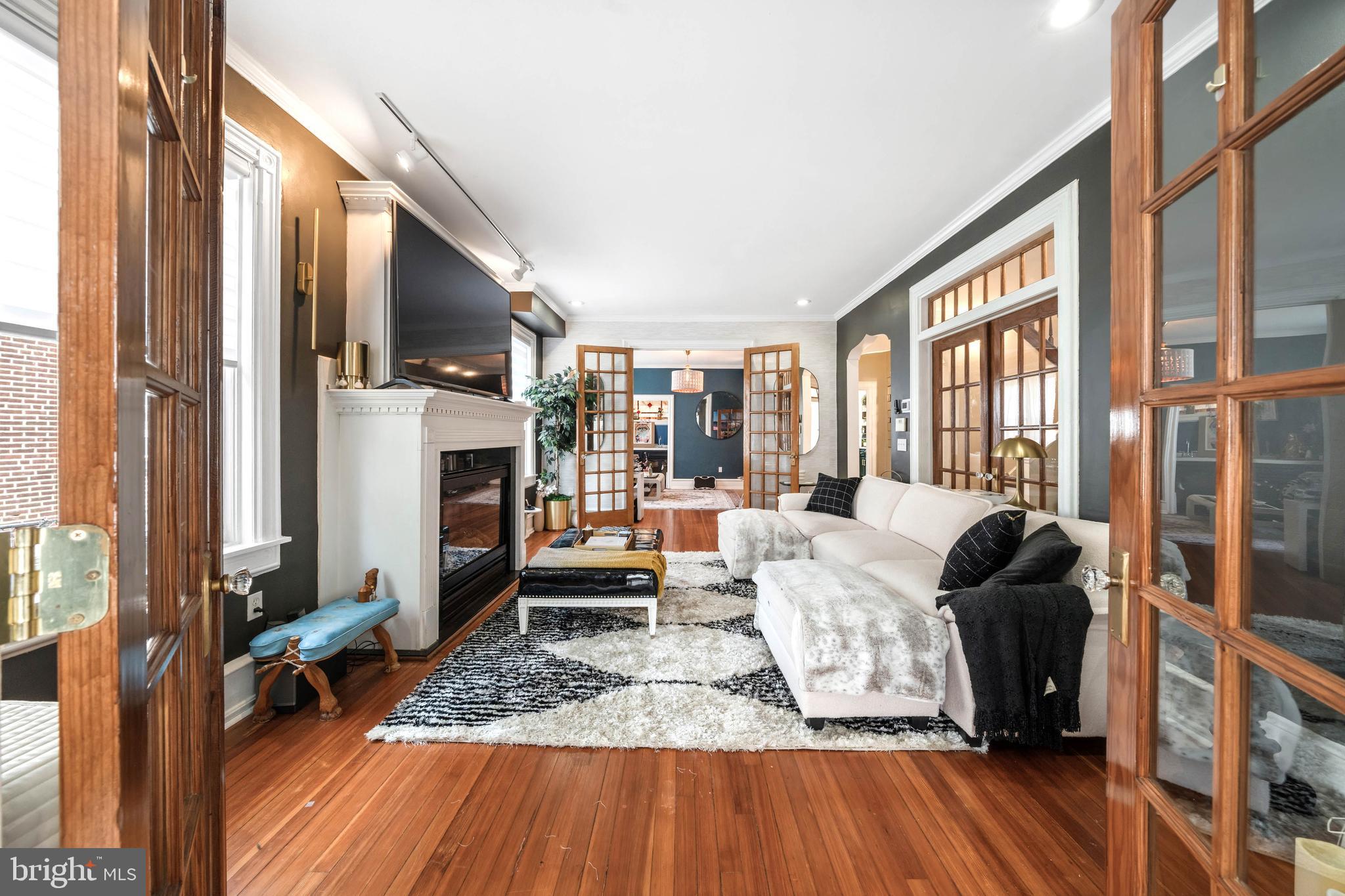 COOL SPRING - Residential