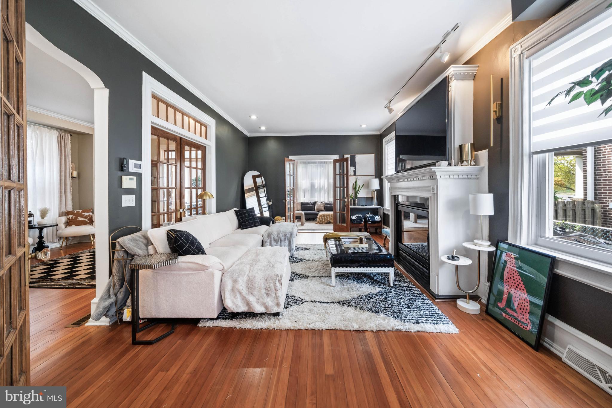 COOL SPRING - Residential