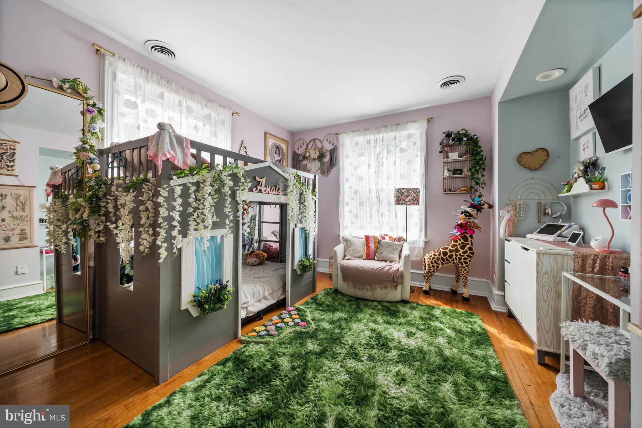 COOL SPRING - Residential