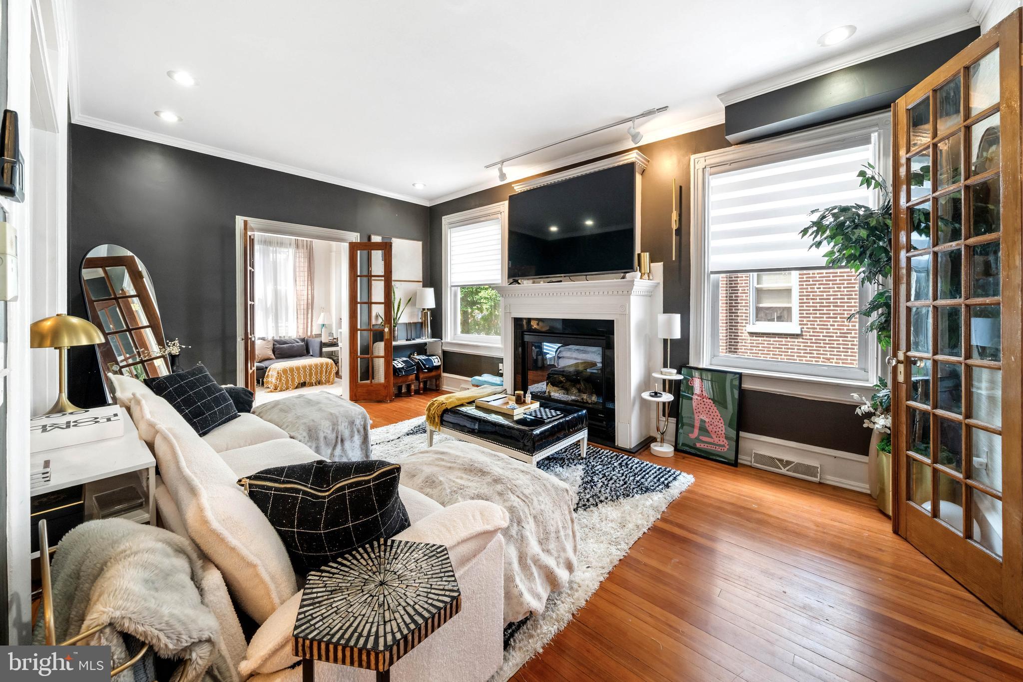 COOL SPRING - Residential
