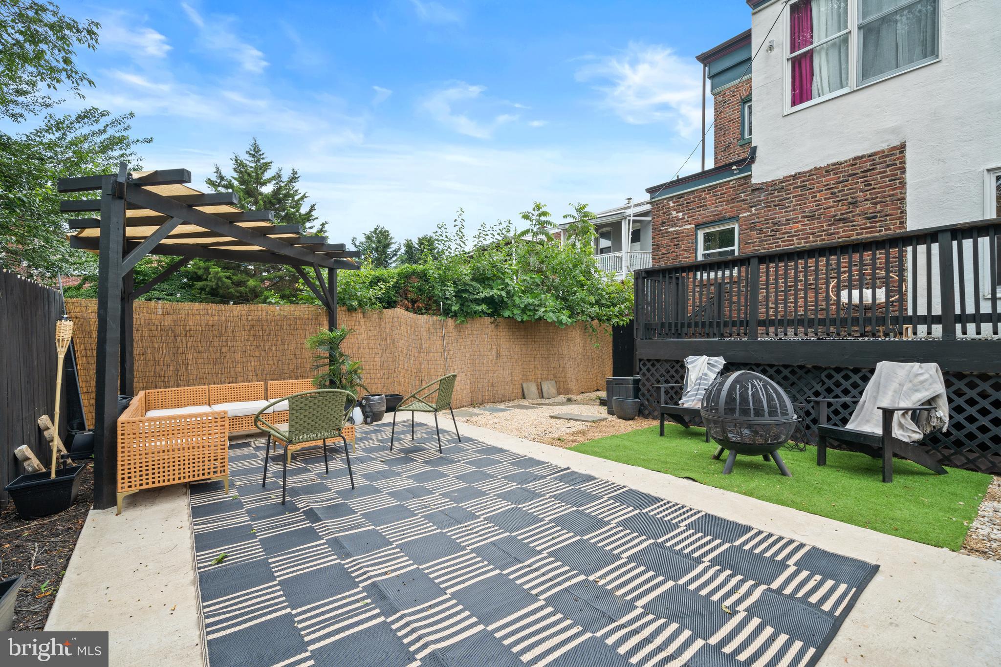 COOL SPRING - Residential