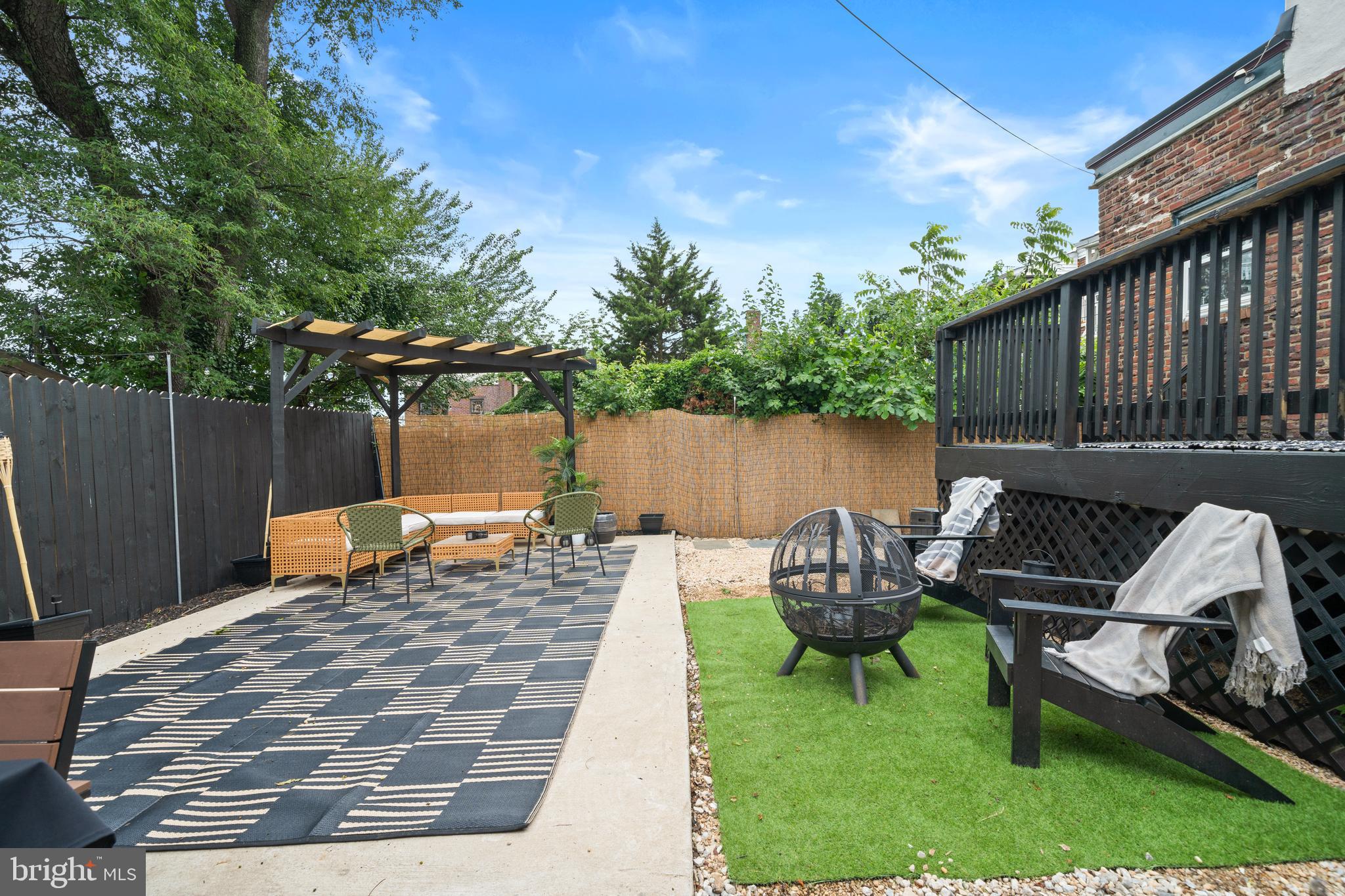 COOL SPRING - Residential