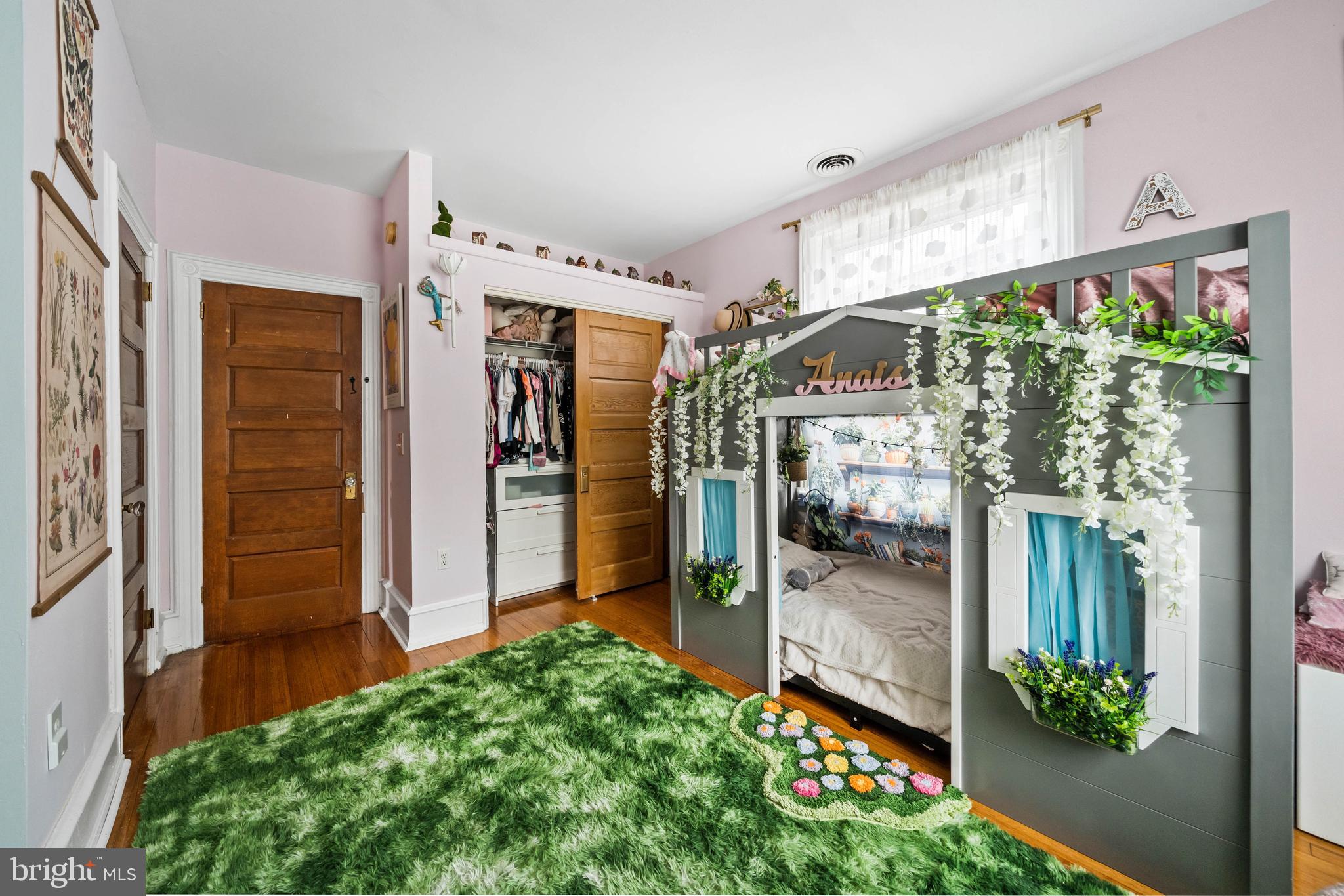 COOL SPRING - Residential