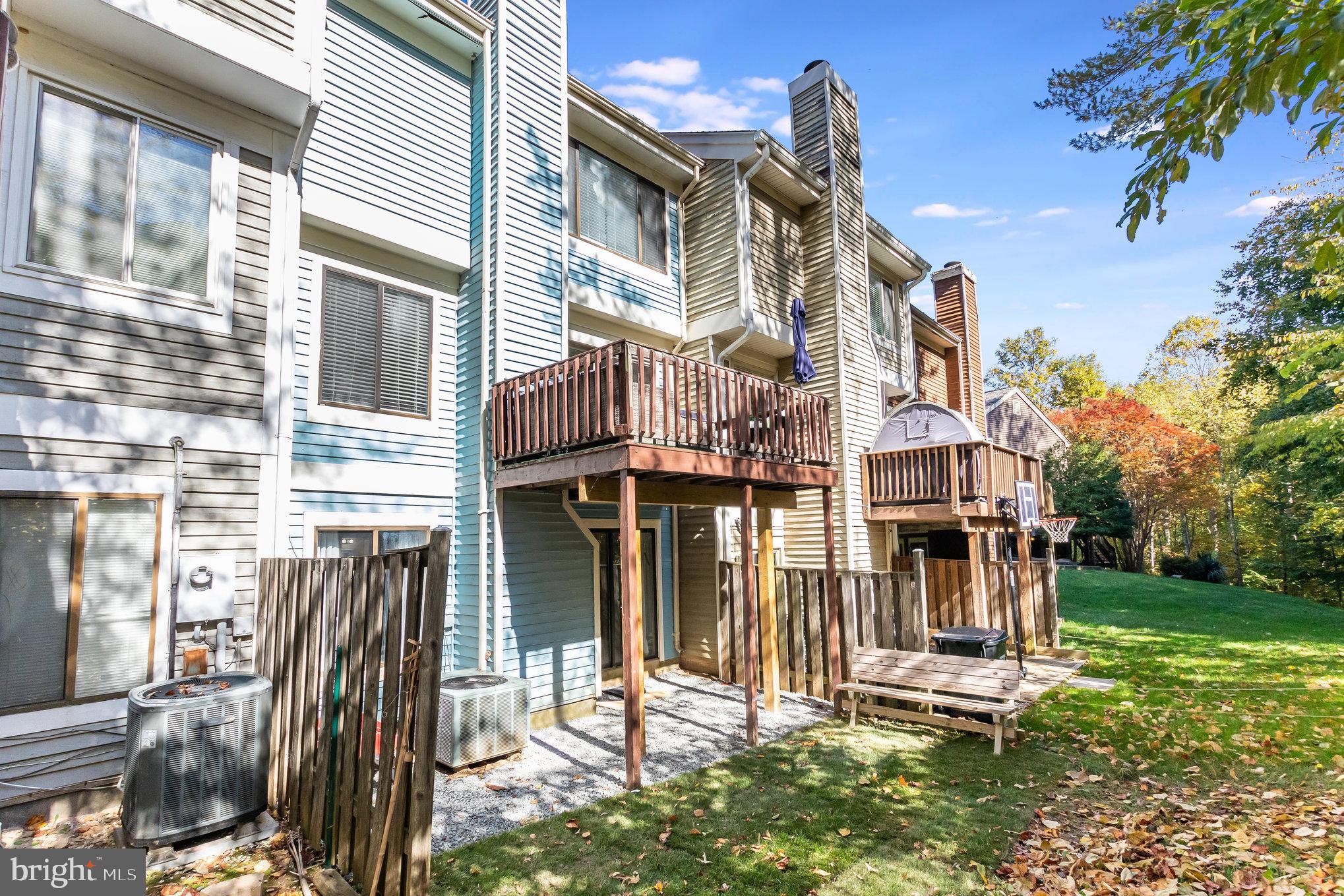 LAKE RIDGE - Residential
