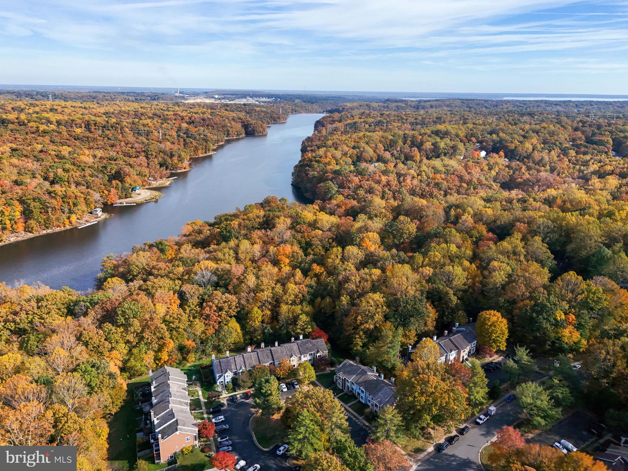 LAKE RIDGE - Residential