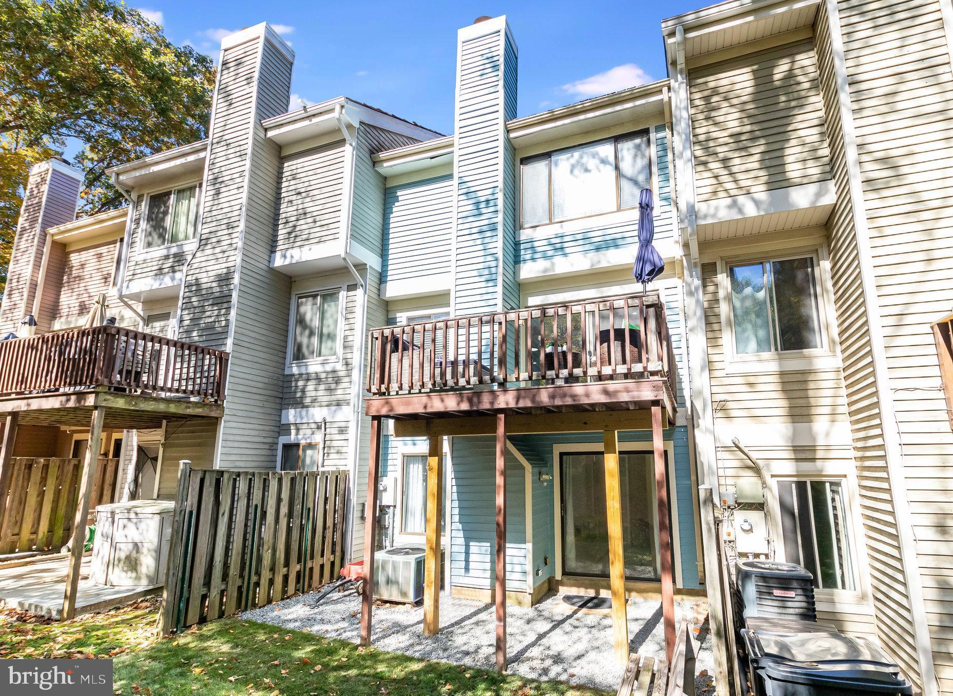 LAKE RIDGE - Residential