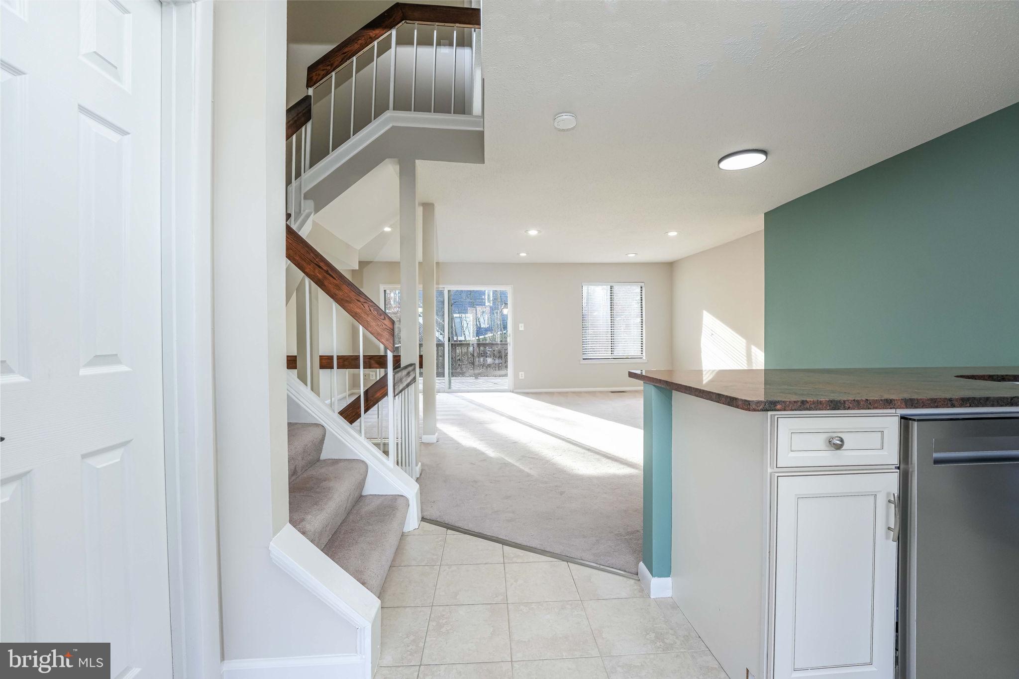 LAKE RIDGE - Residential