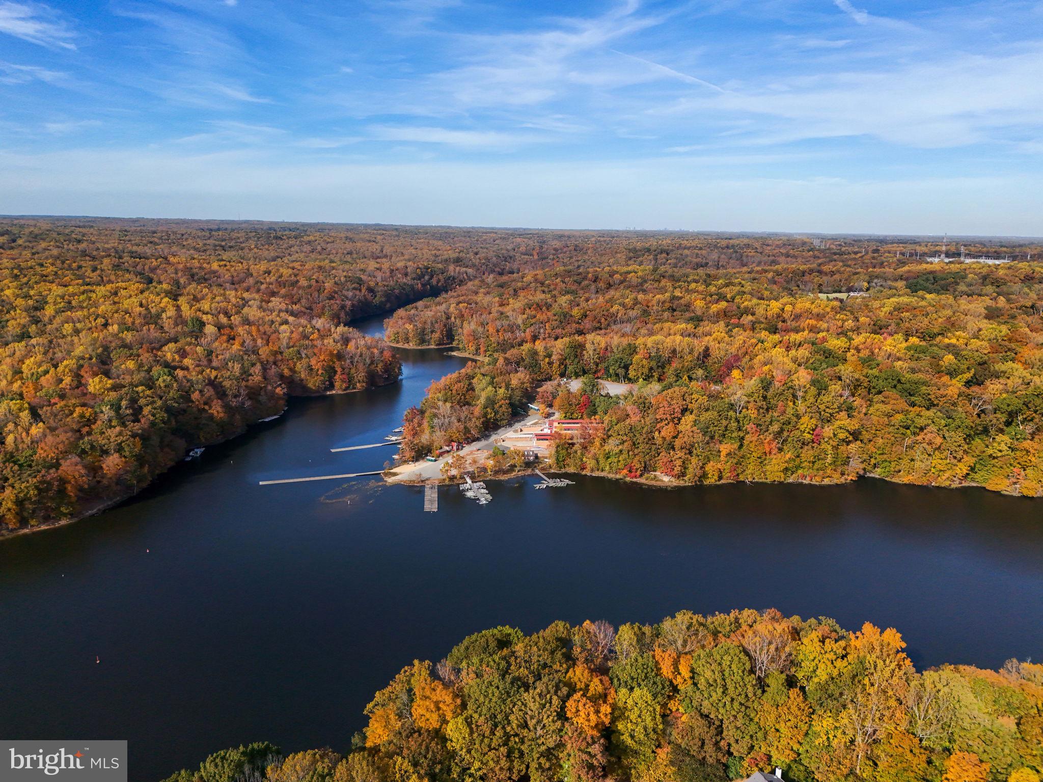 LAKE RIDGE - Residential