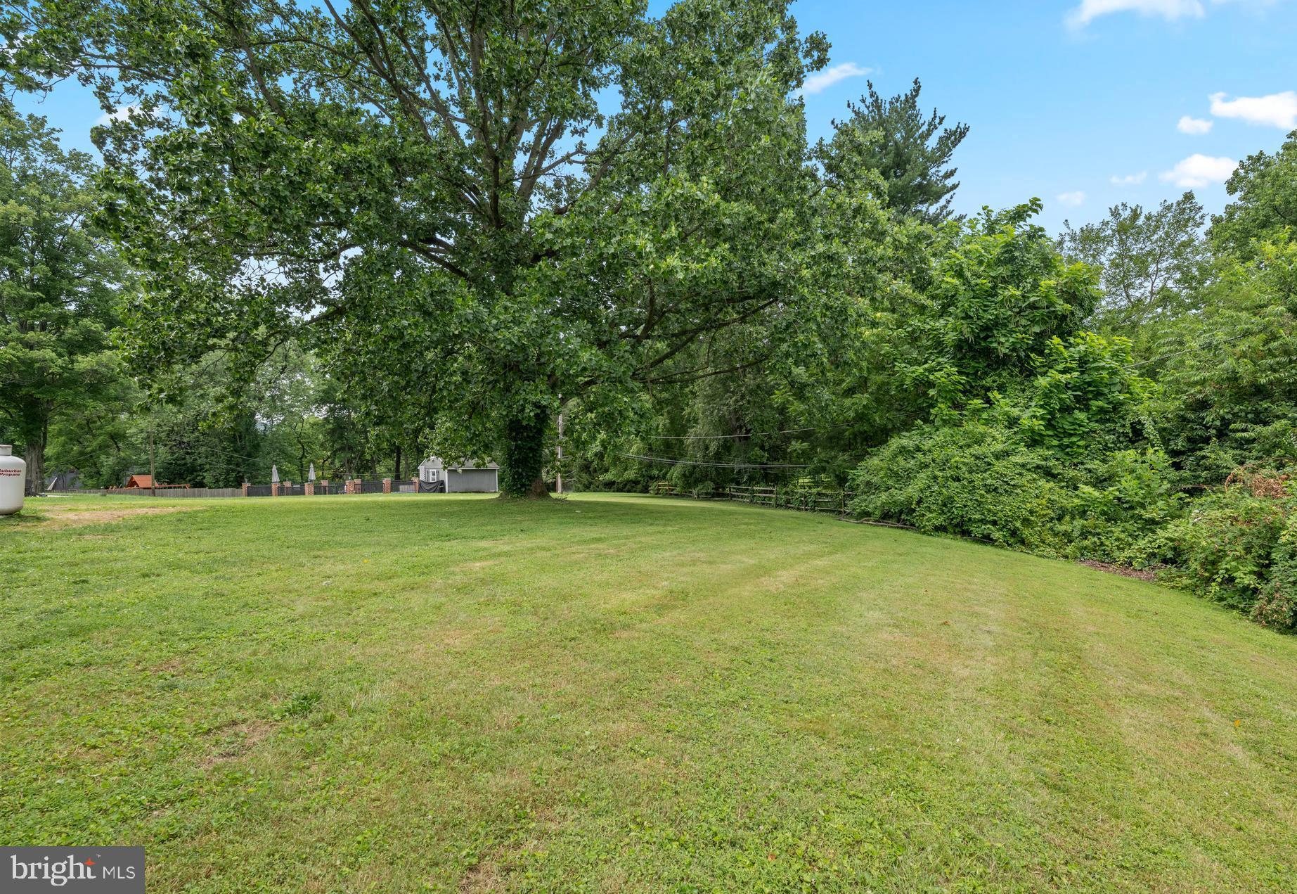 GULPH MILLS VIL - Residential