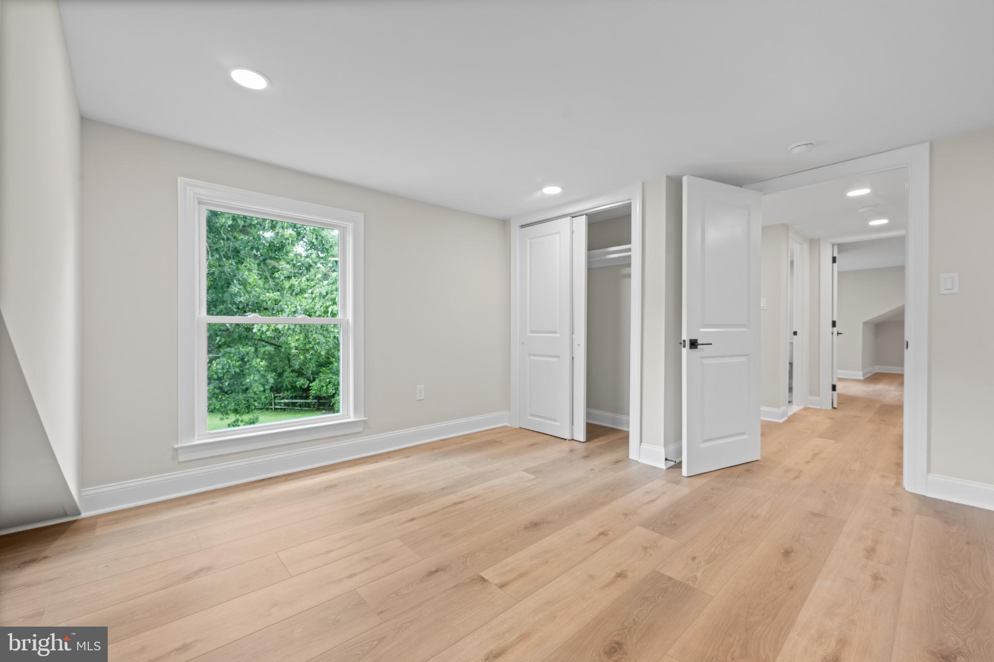 GULPH MILLS VIL - Residential