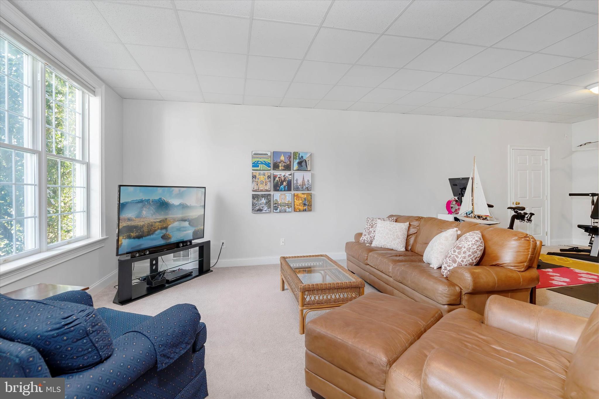 HAMILTON PLACE - Residential