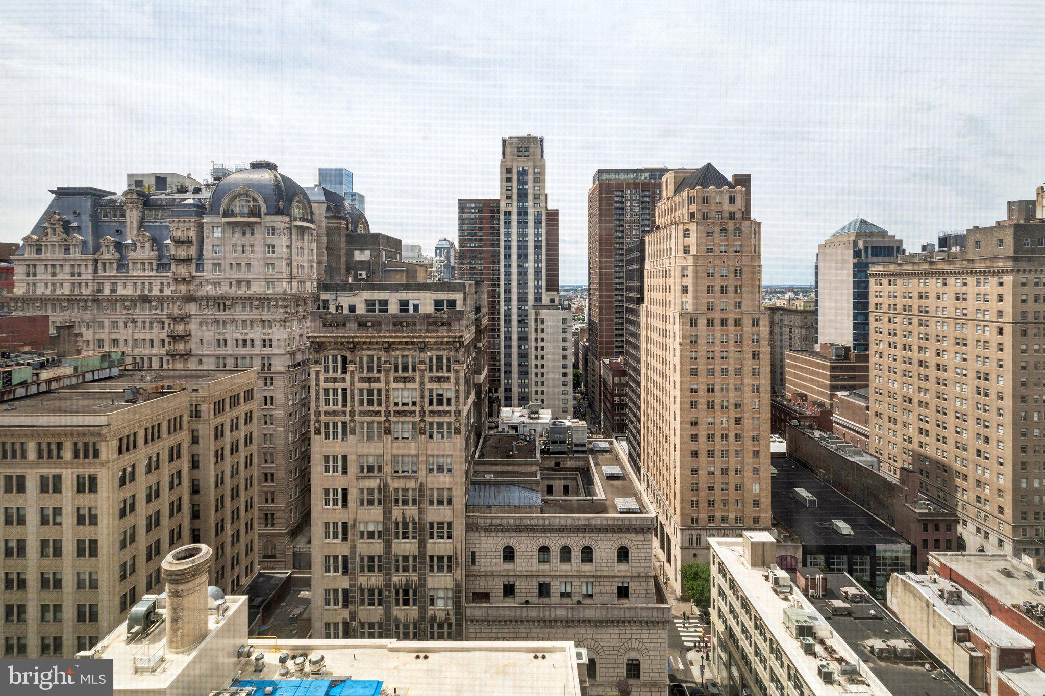 AVENUE OF THE ARTS - Residential