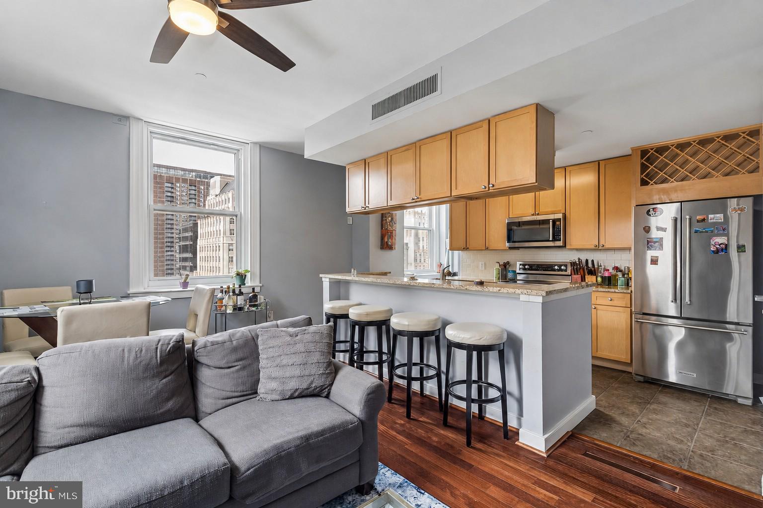 AVENUE OF THE ARTS - Residential