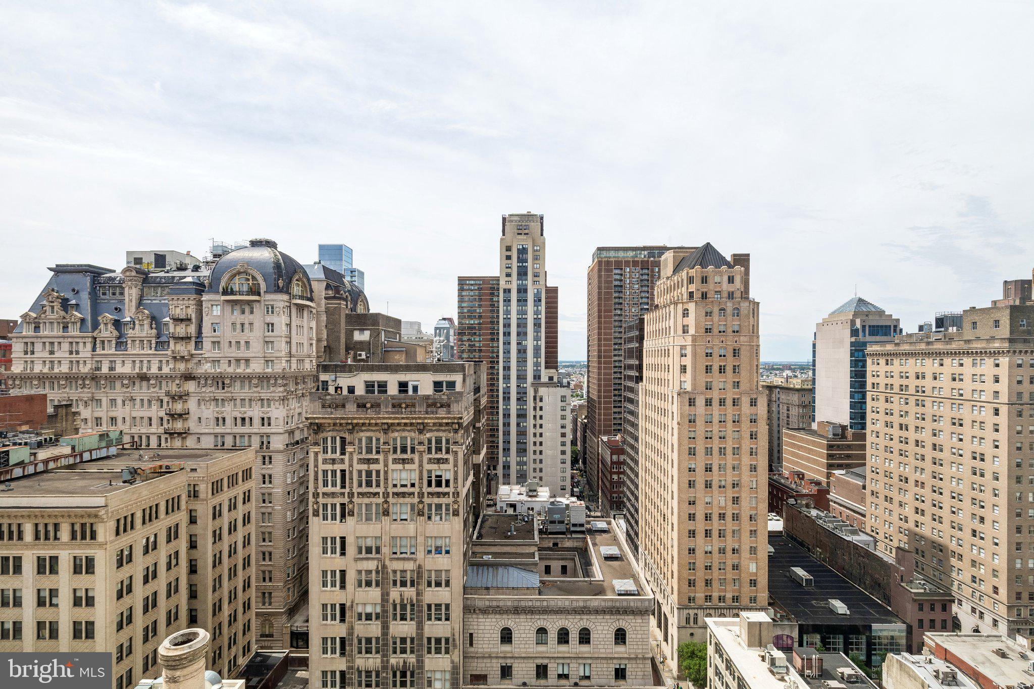 AVENUE OF THE ARTS - Residential