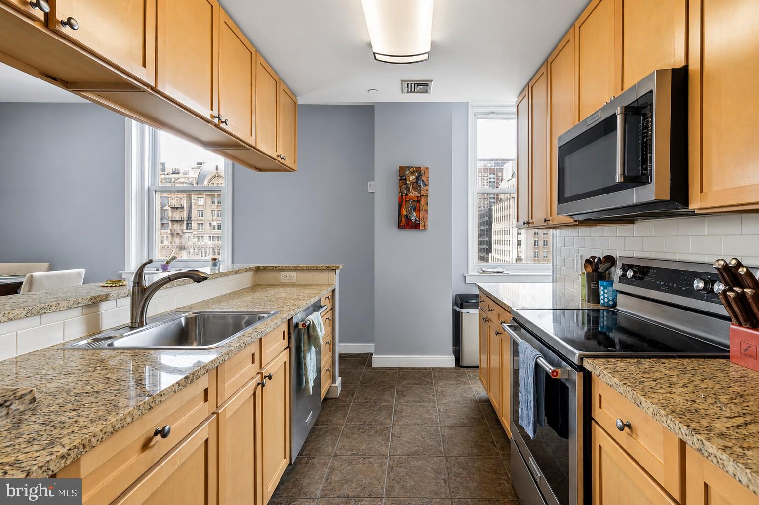 AVENUE OF THE ARTS - Residential