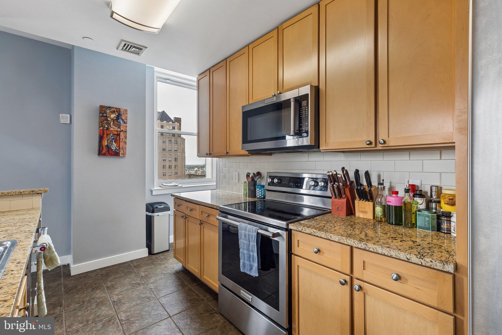 AVENUE OF THE ARTS - Residential