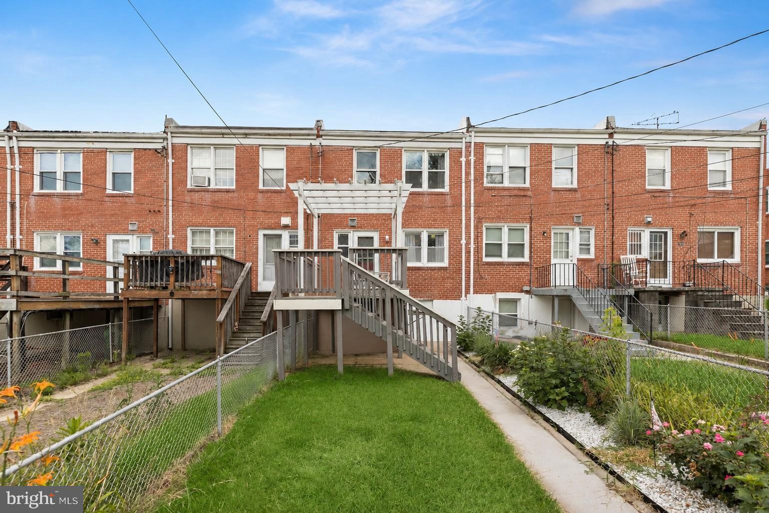 LEEANNE - Residential