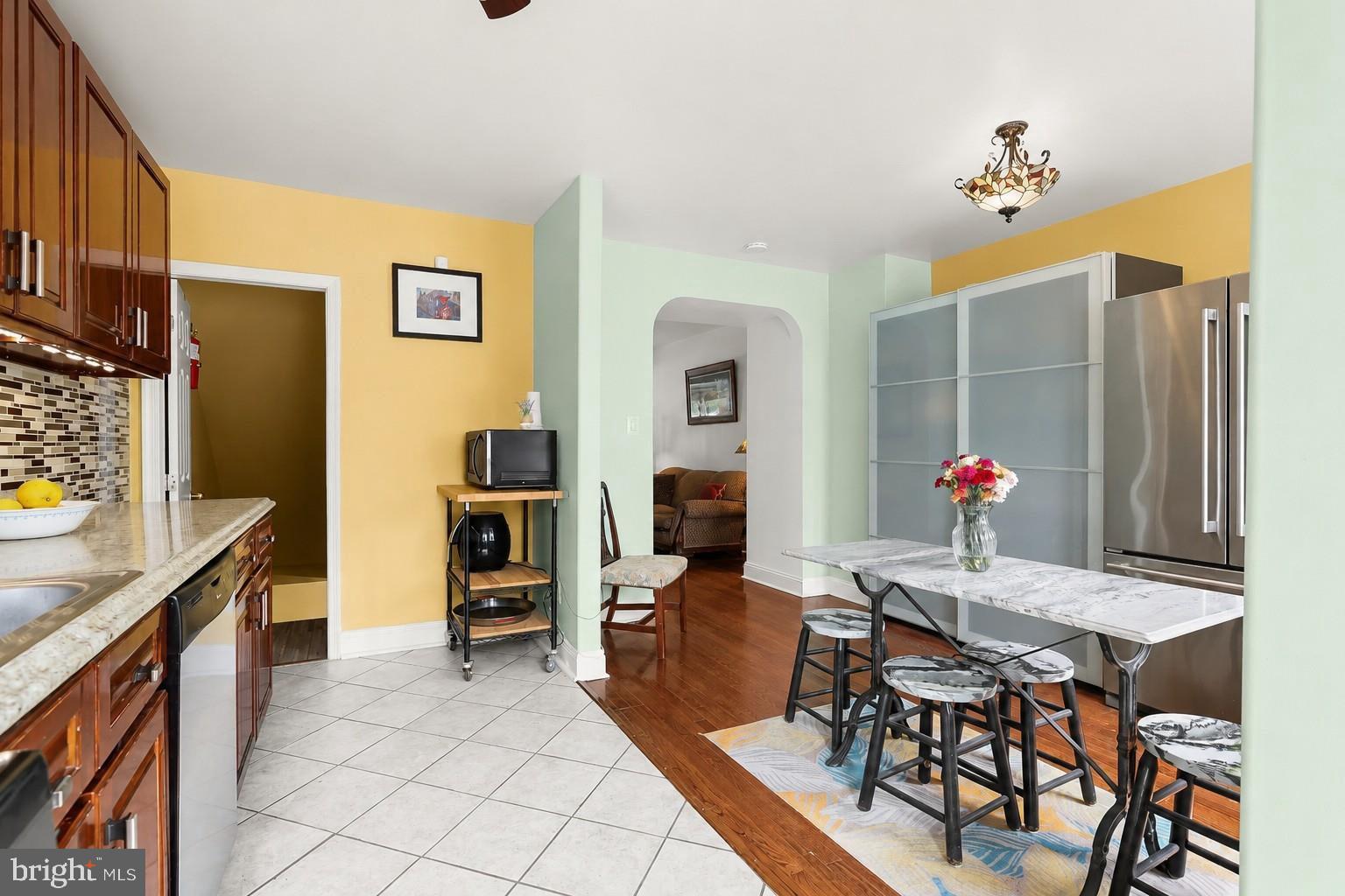 LEEANNE - Residential