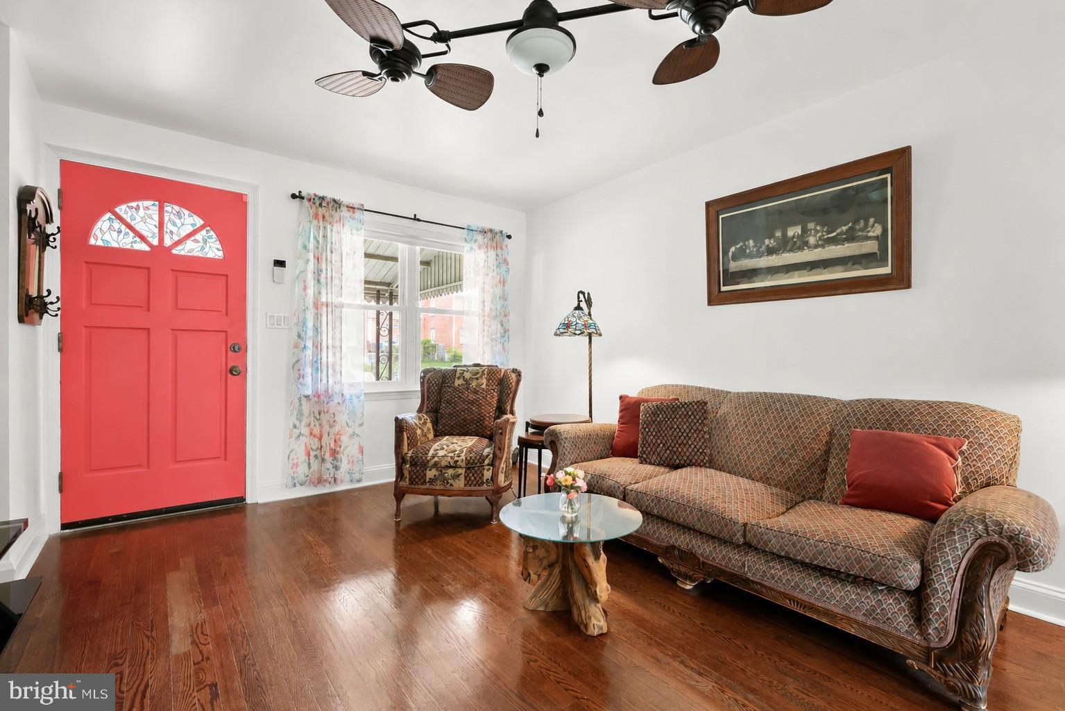 LEEANNE - Residential