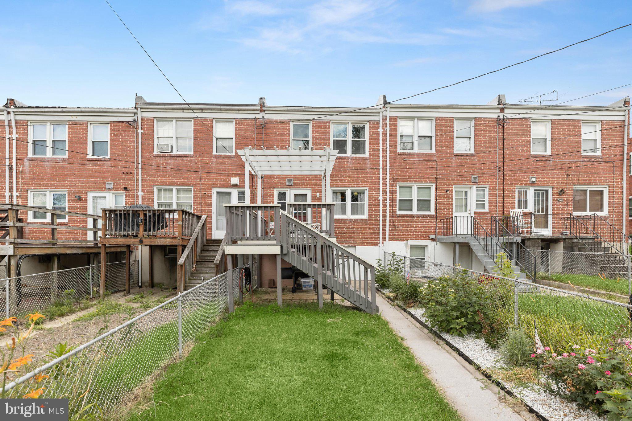 LEEANNE - Residential