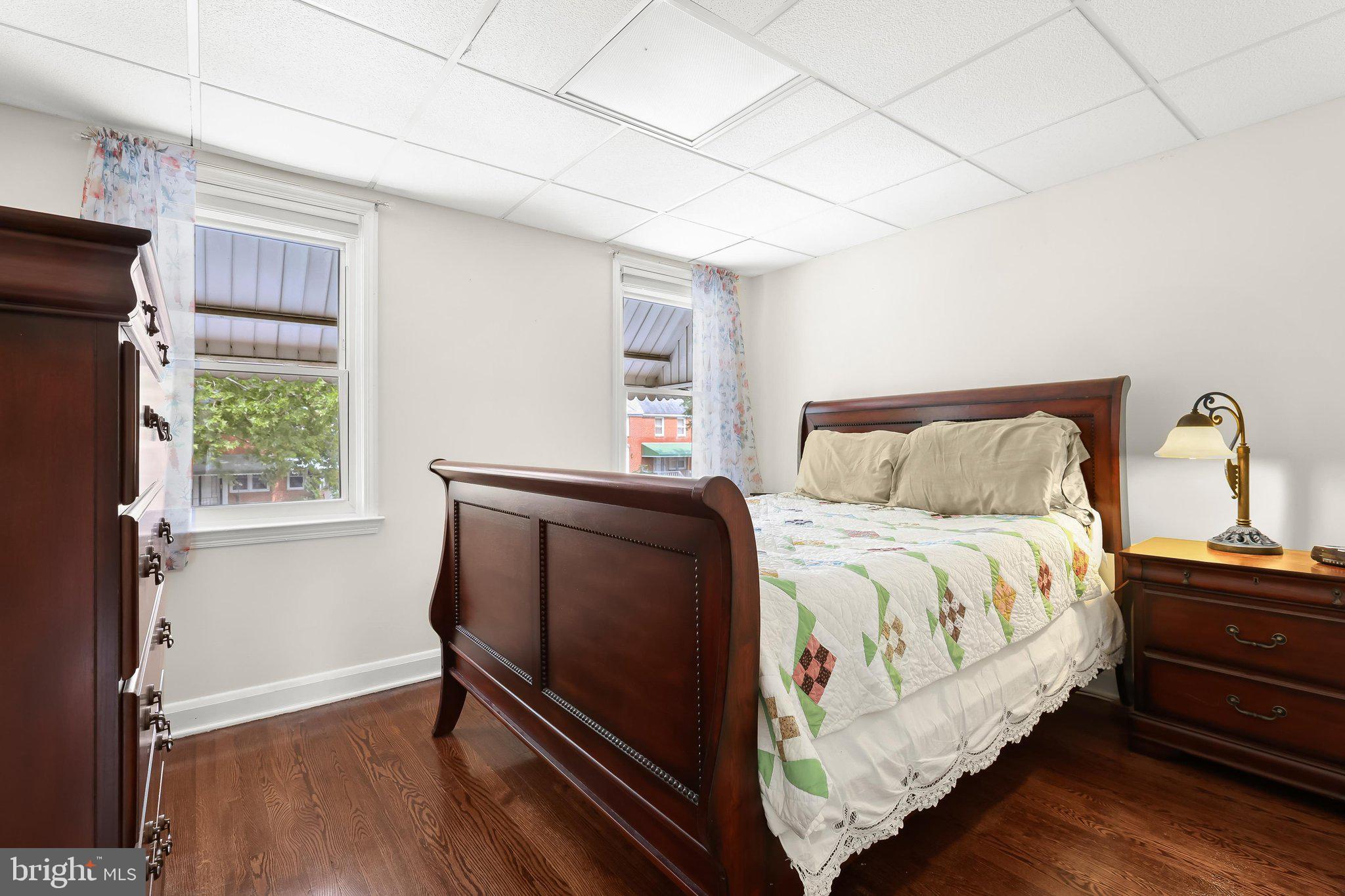 LEEANNE - Residential