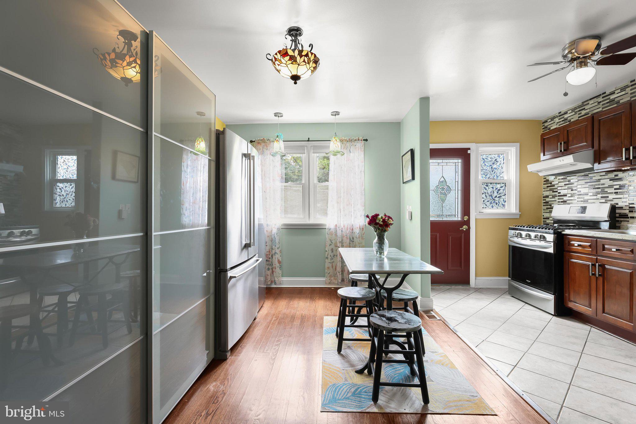 LEEANNE - Residential