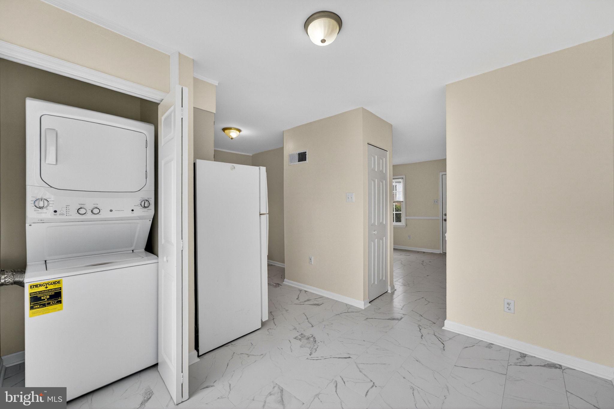 CENTRAL PARK TOWNHOMES - Residential