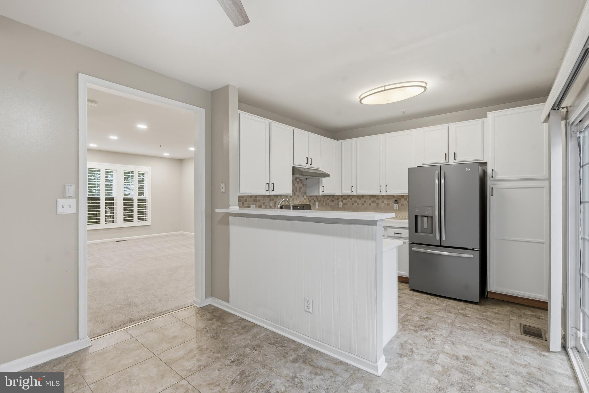 RUSSETT CENTER S - Residential