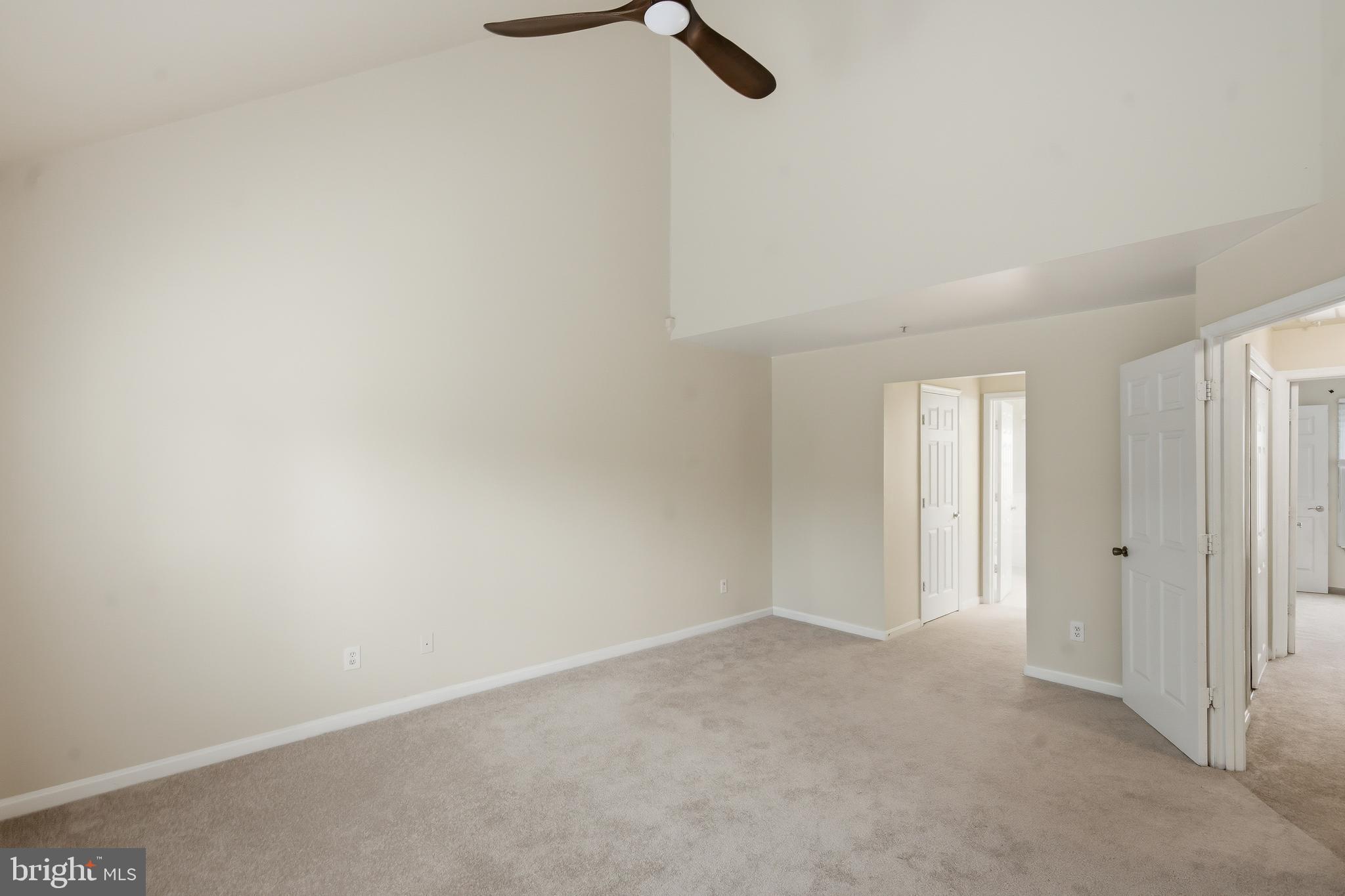RUSSETT CENTER S - Residential