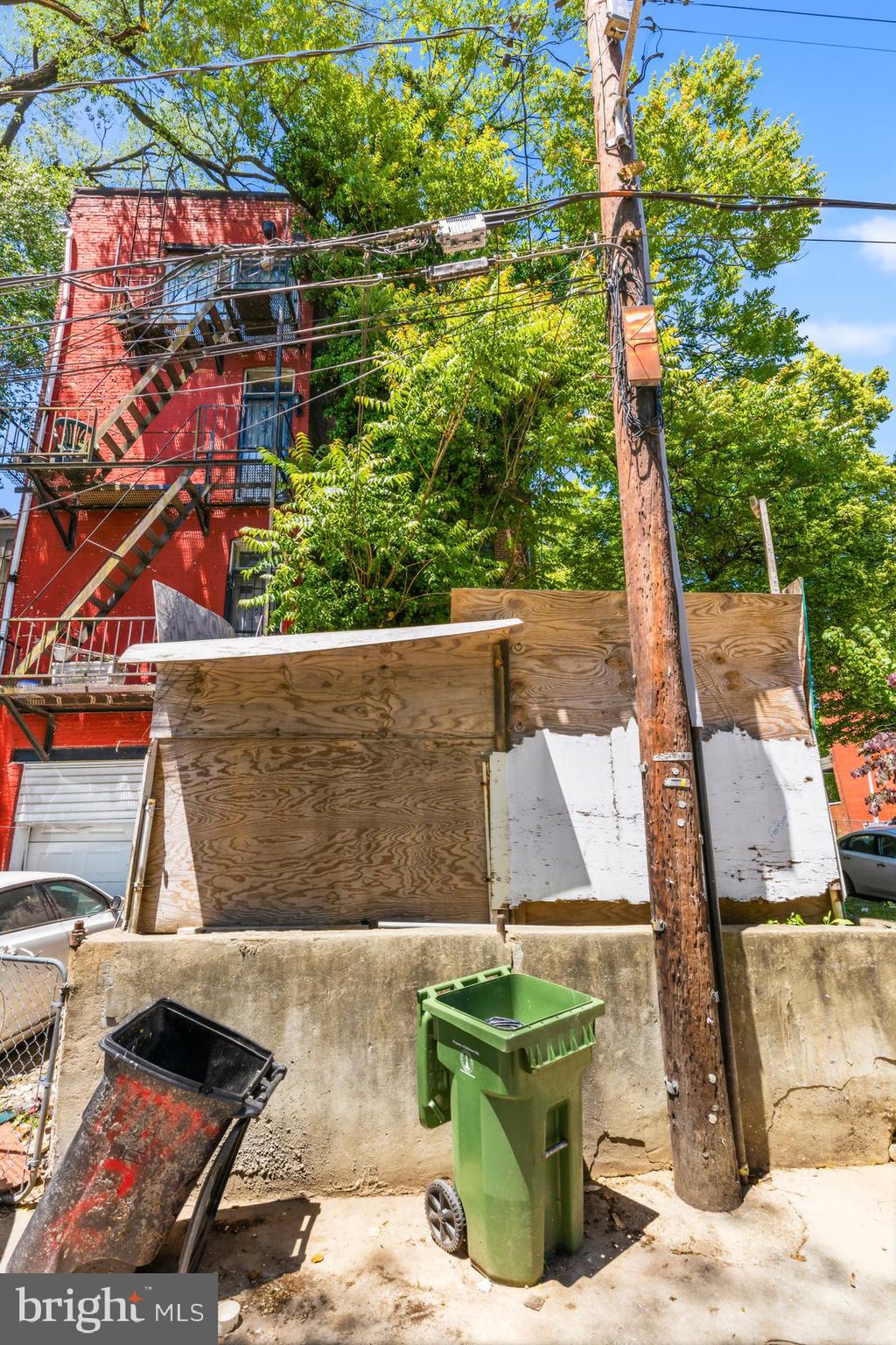 WEST BALTIMORE - Residential