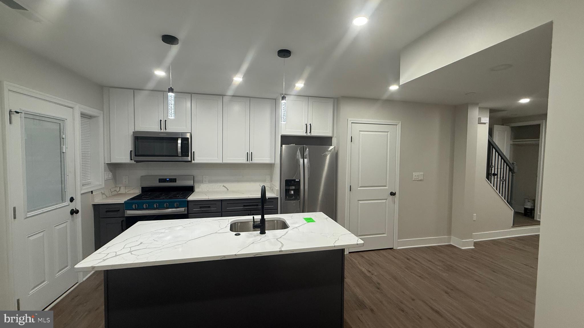 EDMONDSON VILLAGE - Residential Lease