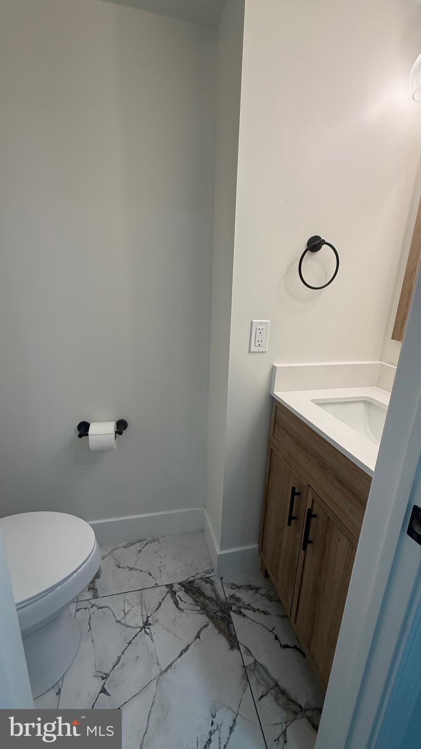 EDMONDSON VILLAGE - Residential Lease