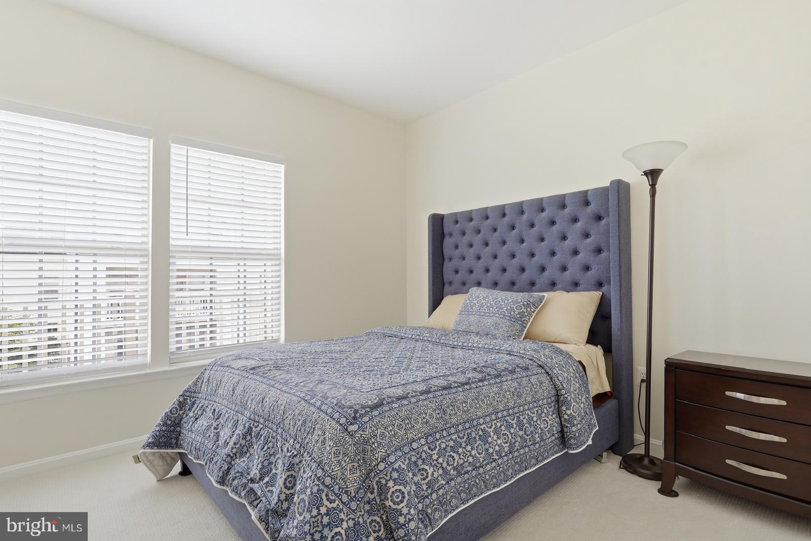 MADISON CRESCENT - Residential