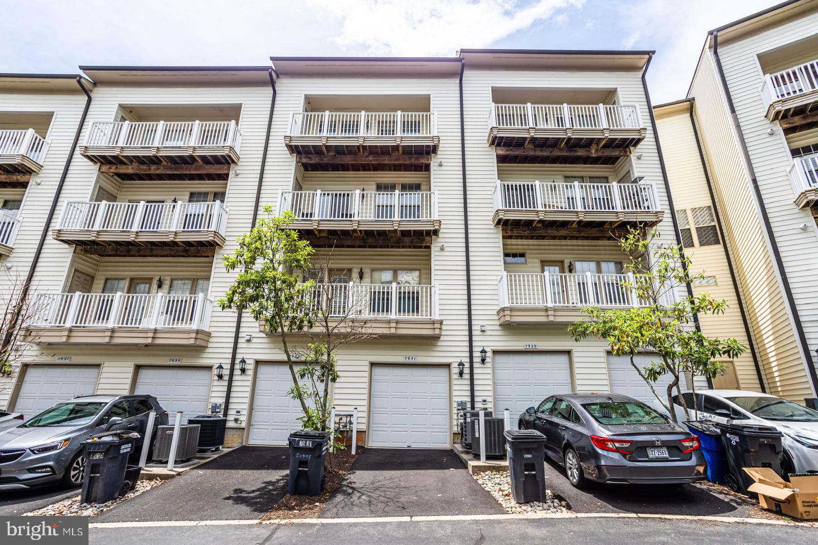 MADISON CRESCENT - Residential