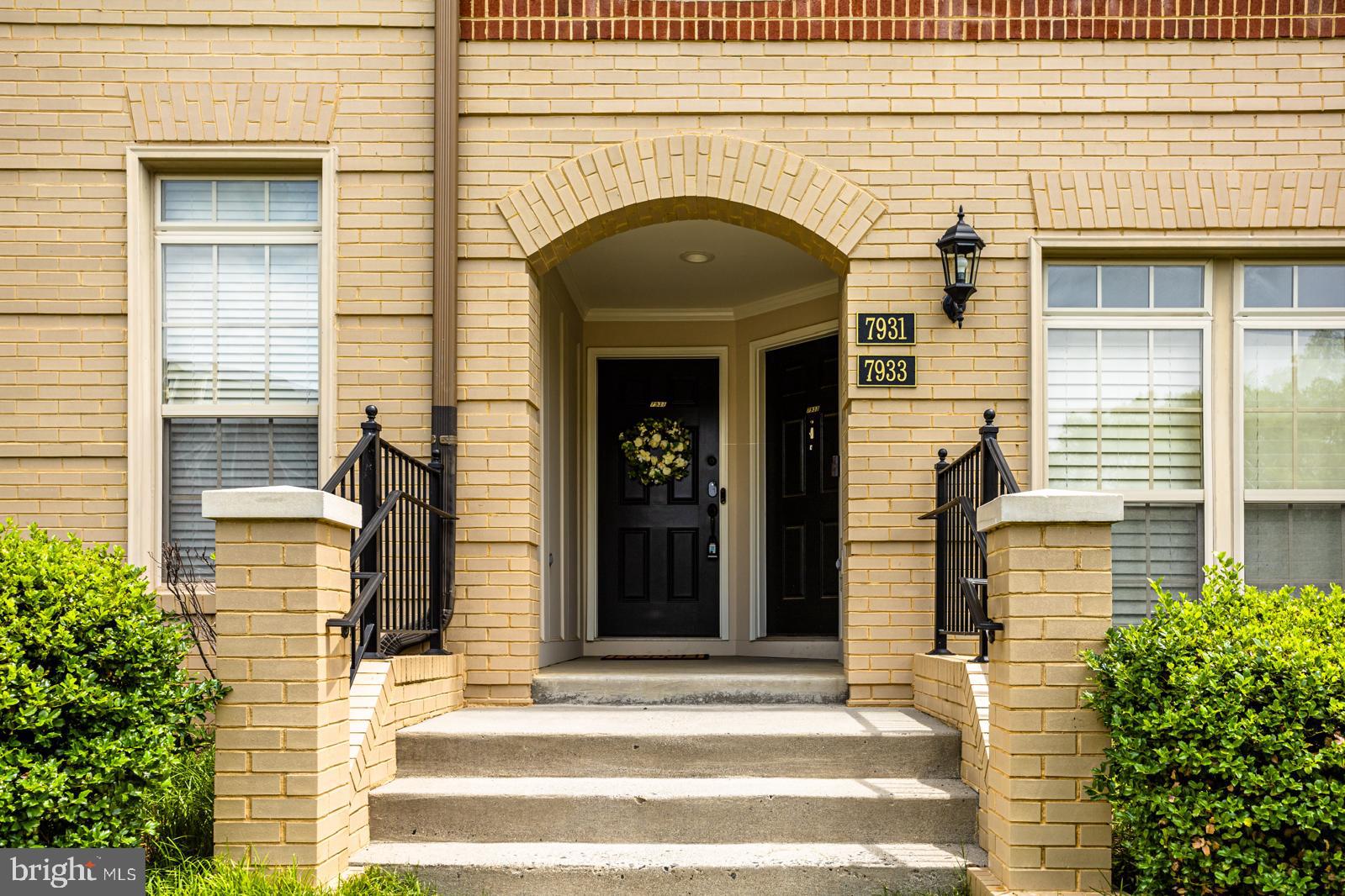 MADISON CRESCENT - Residential