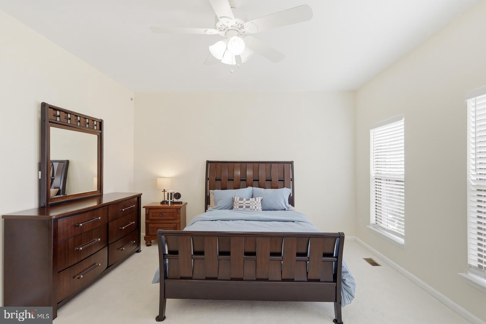 MADISON CRESCENT - Residential