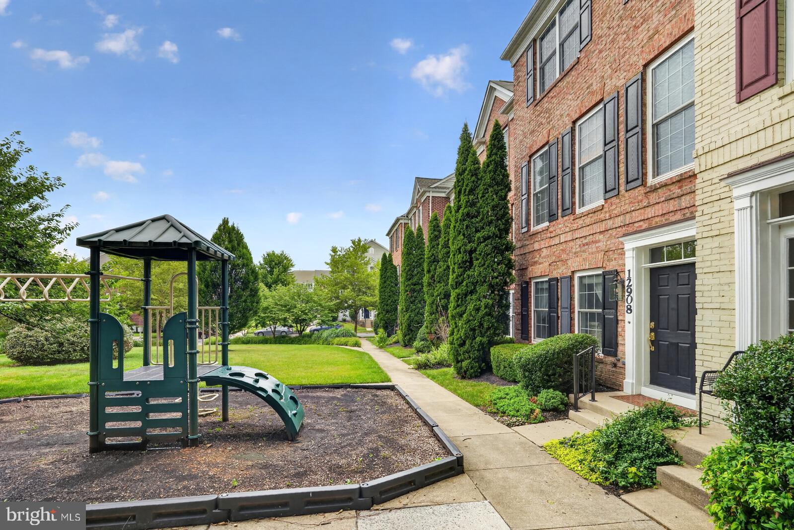 SUMMERFIELD CROSSING - Residential