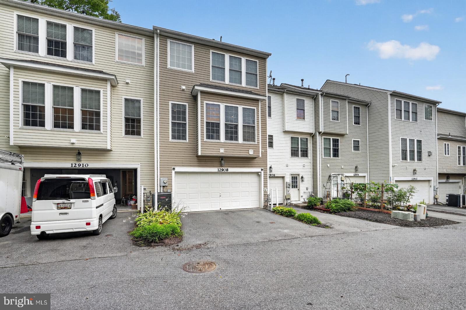 SUMMERFIELD CROSSING - Residential