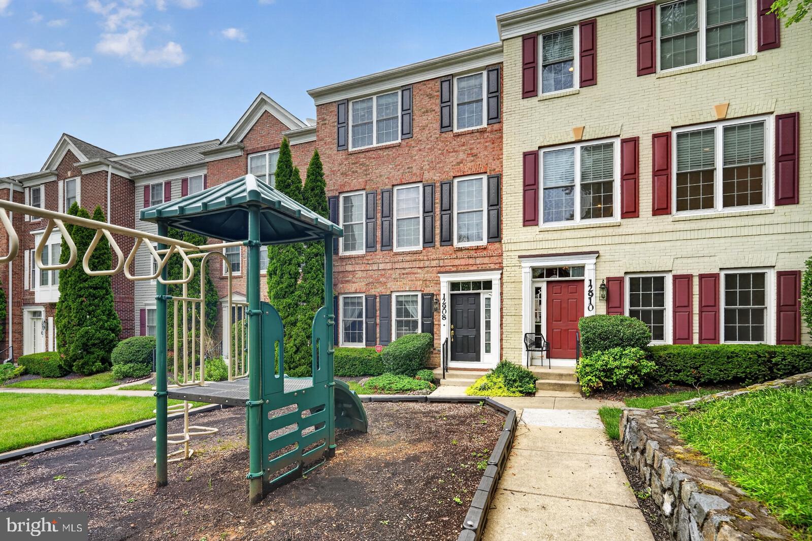 SUMMERFIELD CROSSING - Residential