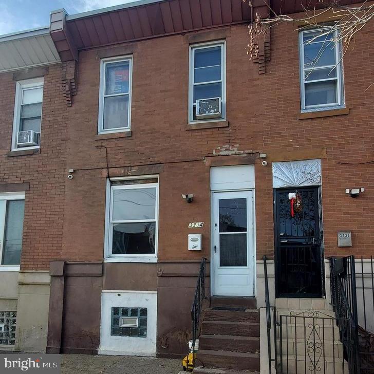 Get Ready to Grab Yourself this Great Townhome "that needs some sweat equity."
 This property has a Straight-Thru Design and features 1,064 Interior Square feet of Living Space with Property taxes that are estimated at only $1.055 a year for 2025.
Take a Good Look at this property.... Opportunity is Knocking.
Currently Rented on a Month to Month Basis with Very Long Term Tenant.
Call Today and Make This Easy Flip or Rental Yours to Live In or just as a Wise Investment!
