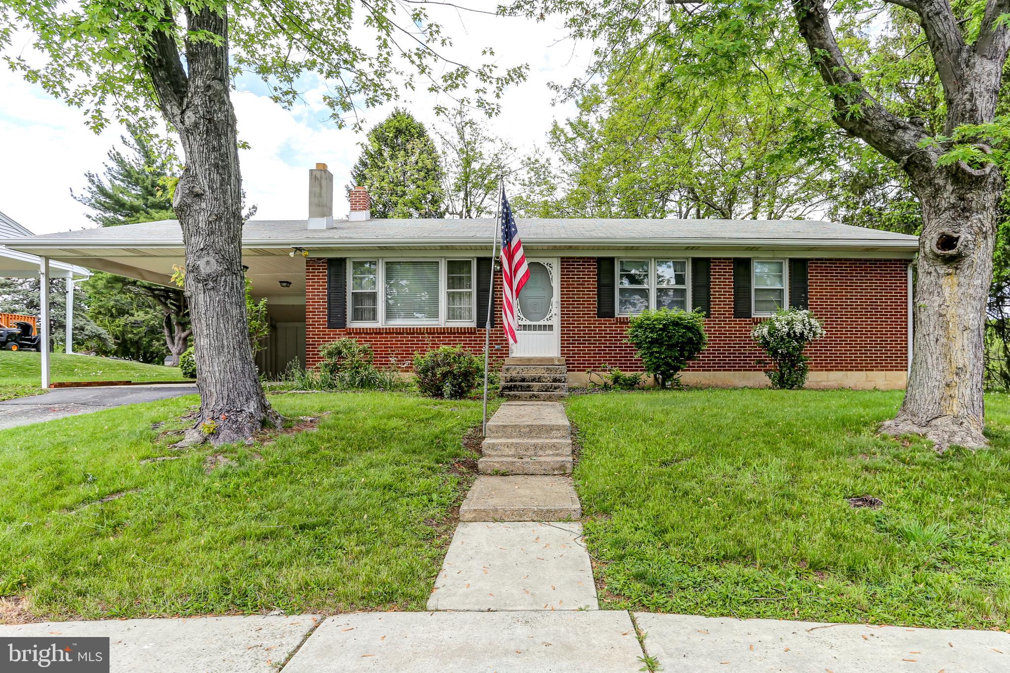 Welcome to your future home nestled in a charming established neighborhood that radiates warmth and community spirit! The kitchen has been updated providing a functional space and the original hard wood floors that could be refinished to really make this home shine! Backing up to an open space, this property offers a peaceful retreat. With Public sewer and water, you get the convenience and comfort. This is a fantastic opportunity to add your personal touch in a delightful setting - your future home awaits.
Multiple offers in hand - deadline 05/12/2025  6 PM