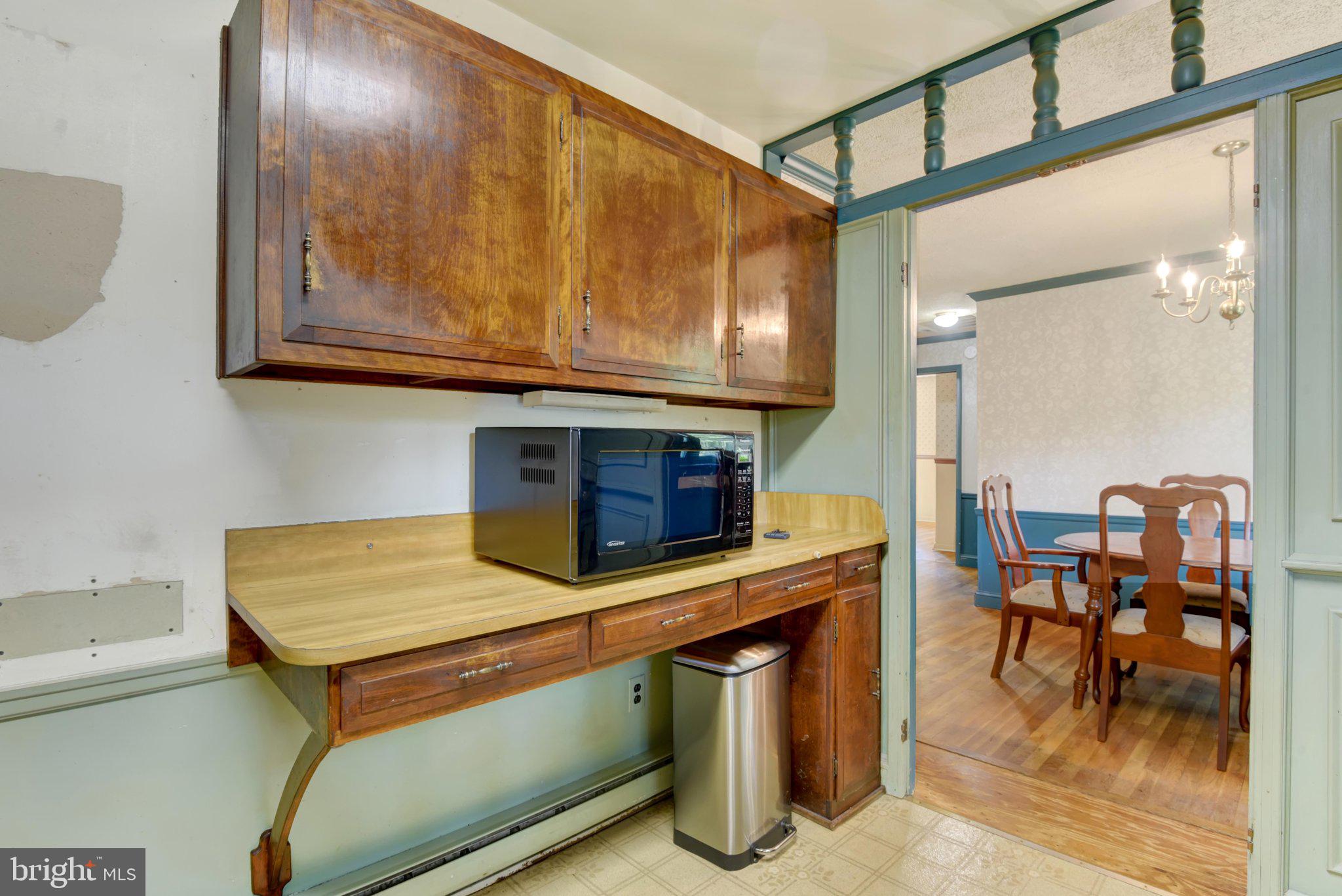 OAKDALE MANOR - Residential