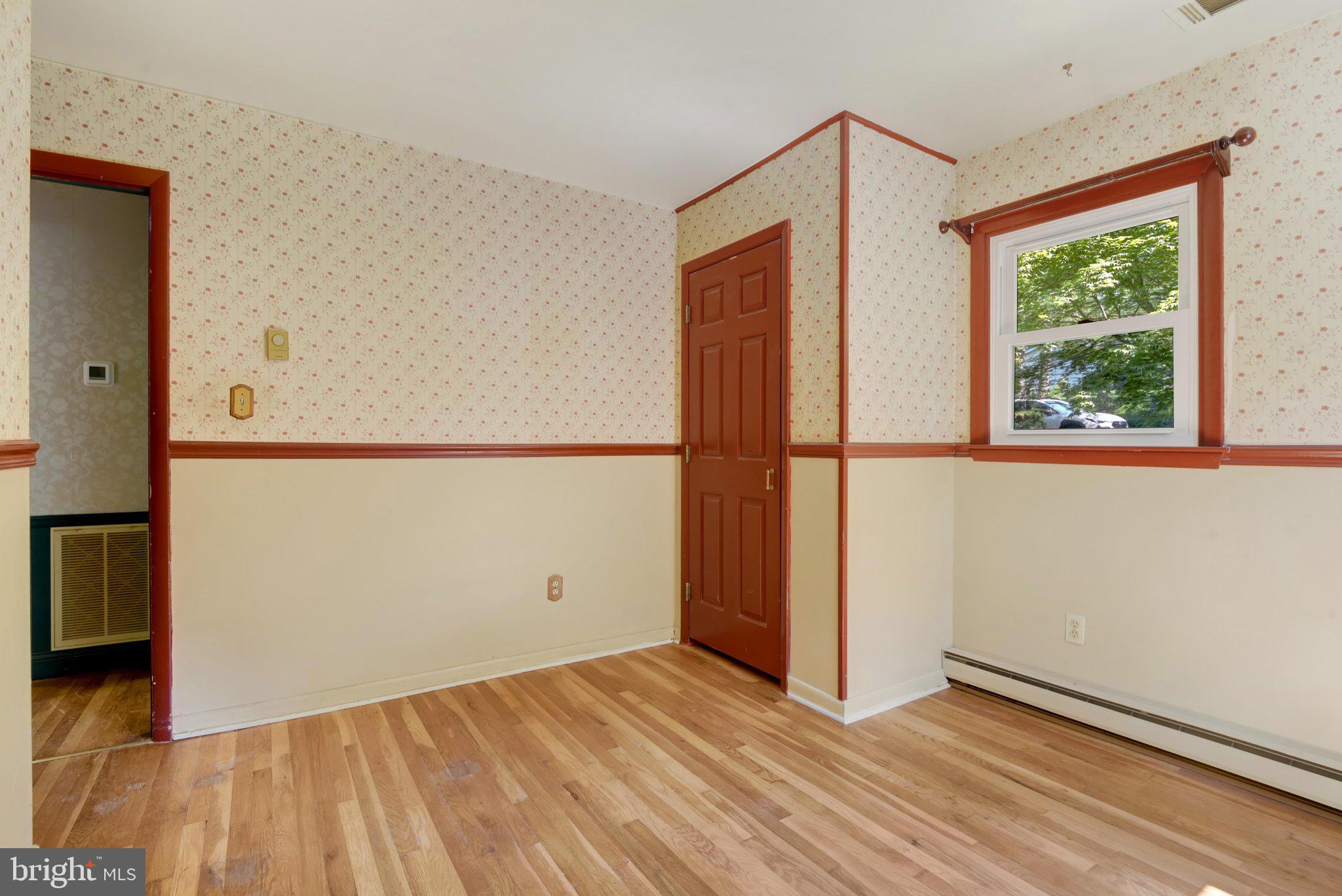 OAKDALE MANOR - Residential