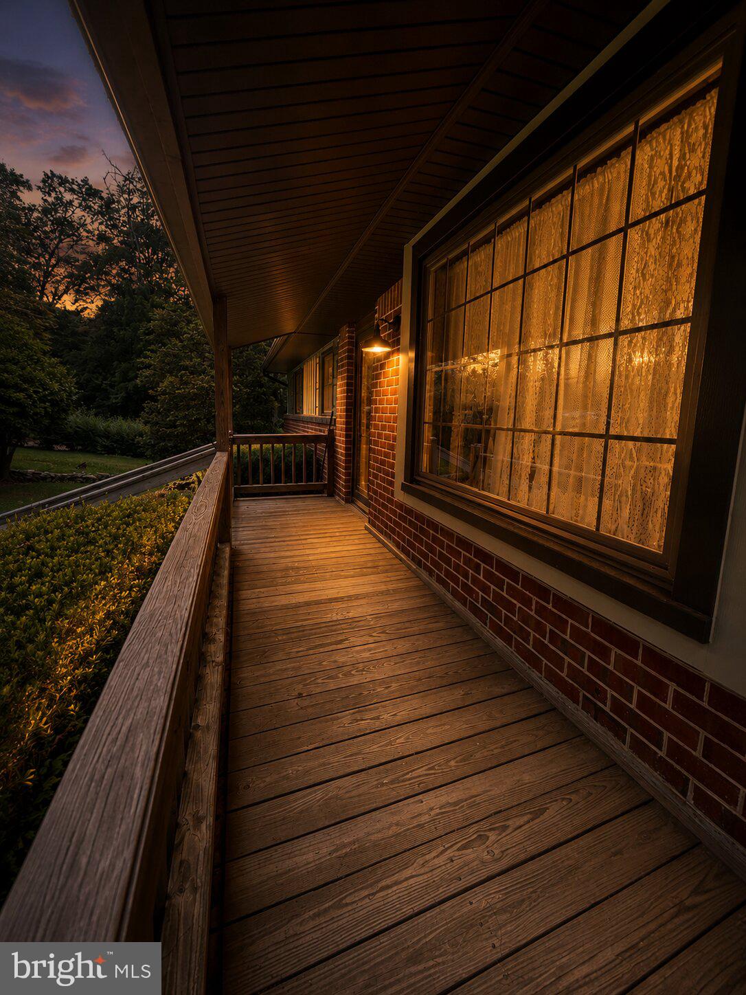 OAKDALE MANOR - Residential