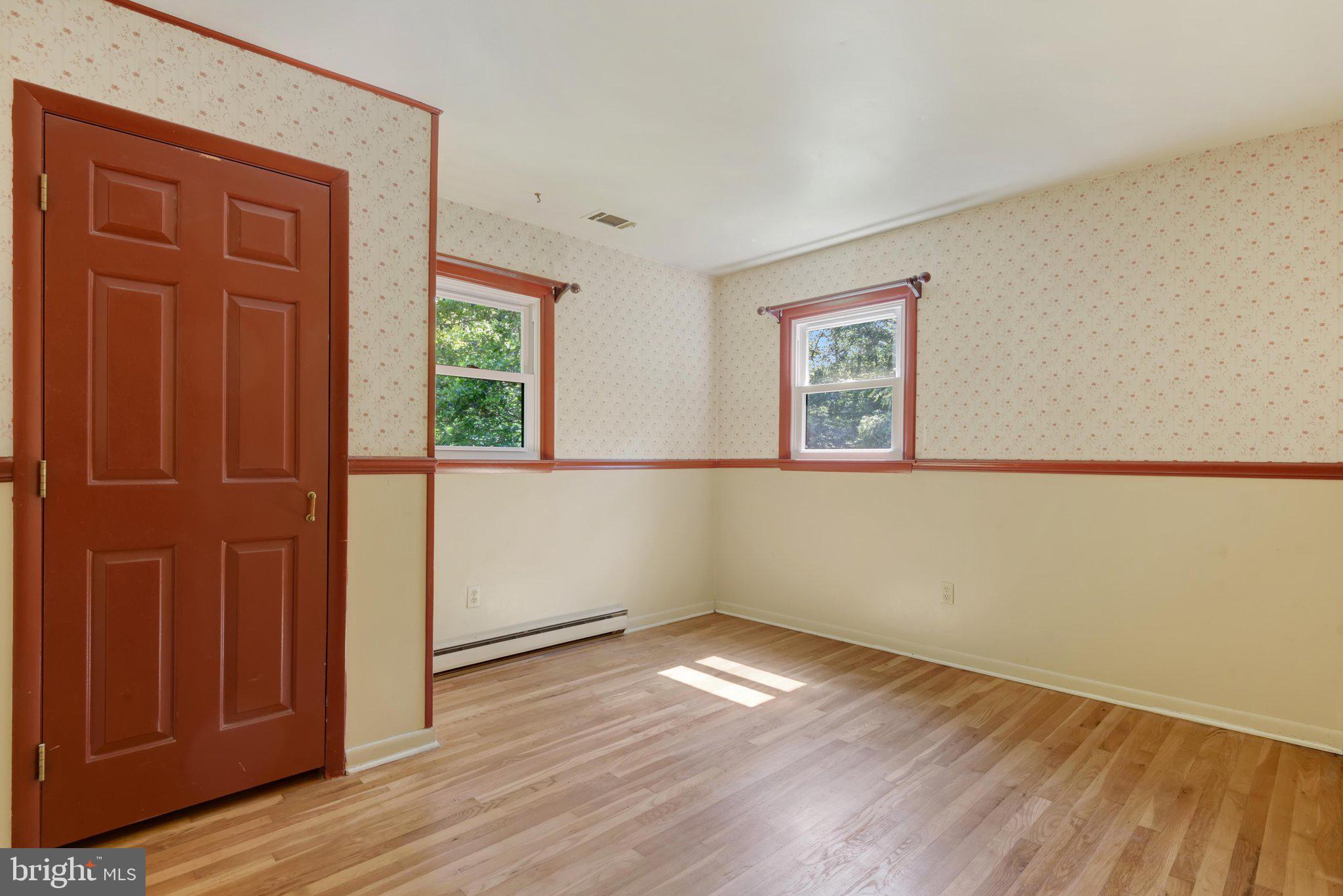 OAKDALE MANOR - Residential