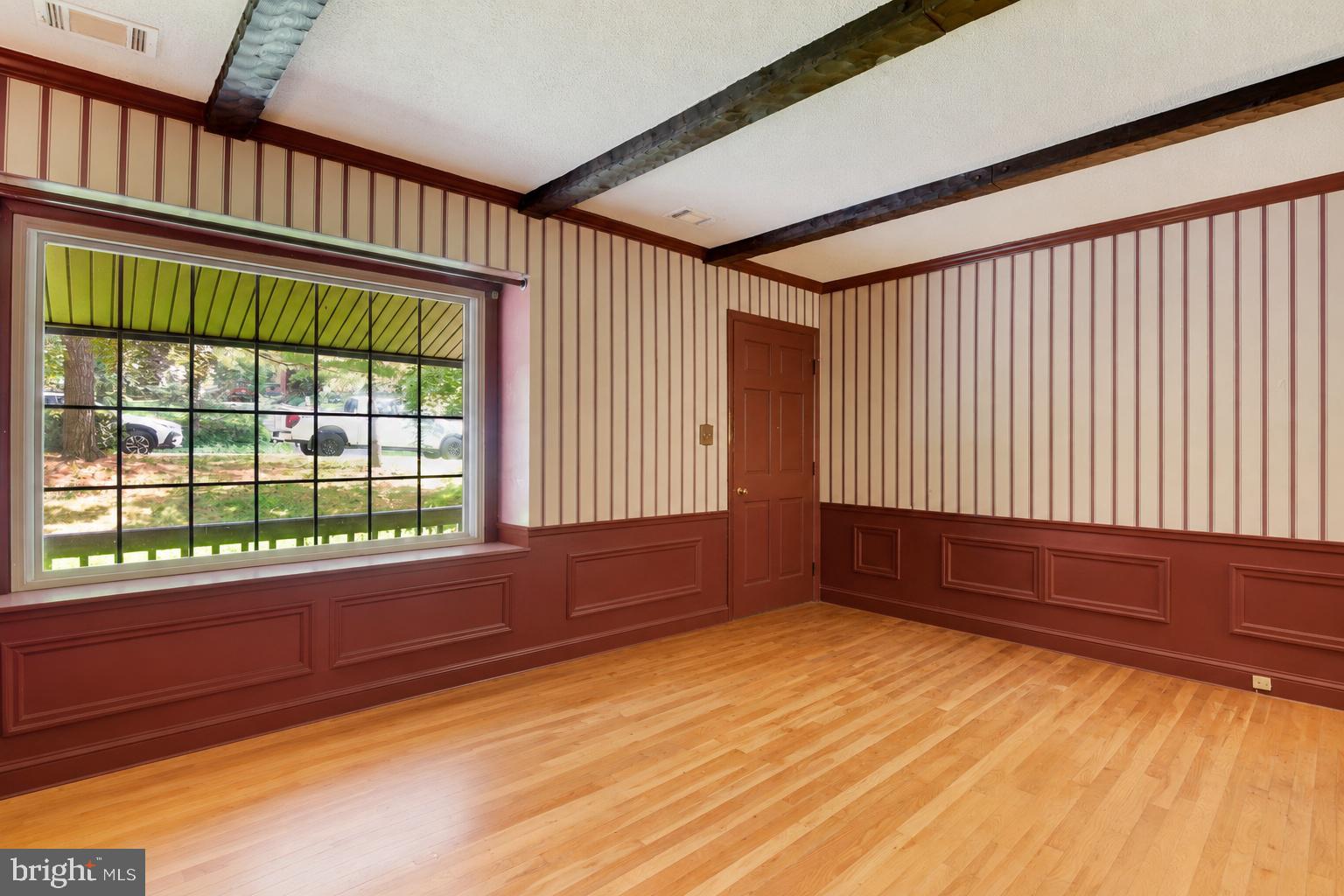 OAKDALE MANOR - Residential