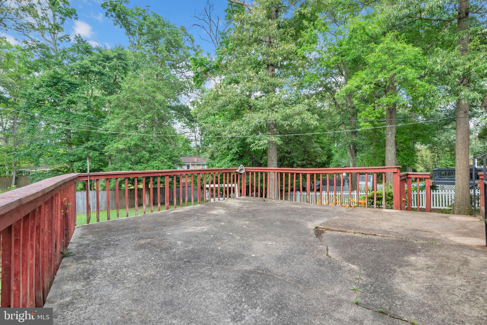 LONG POINT ON THE MAGOTHY - Residential
