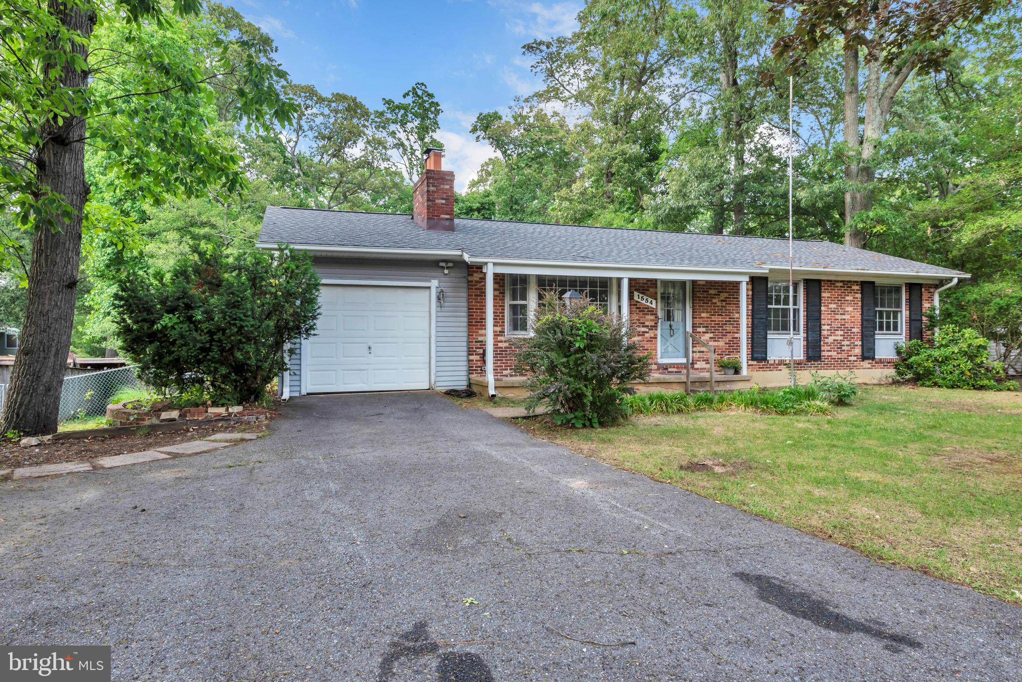 LONG POINT ON THE MAGOTHY - Residential